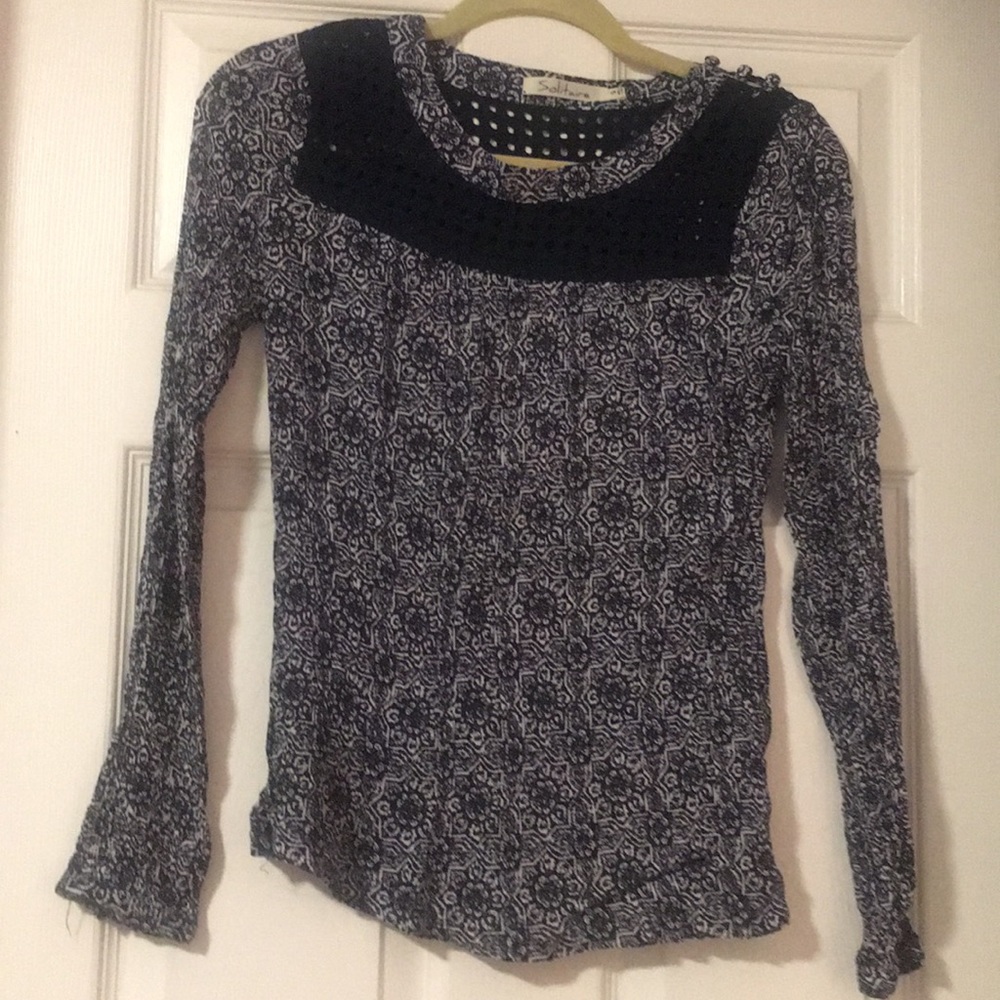 Long sleeve top